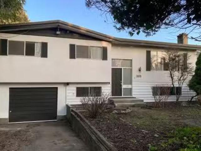 3878 Royal Oak Avenue, Burnaby, BC, V5G 3M2 house for sale.