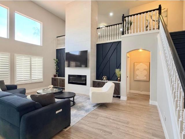 3879 e amberwood drive