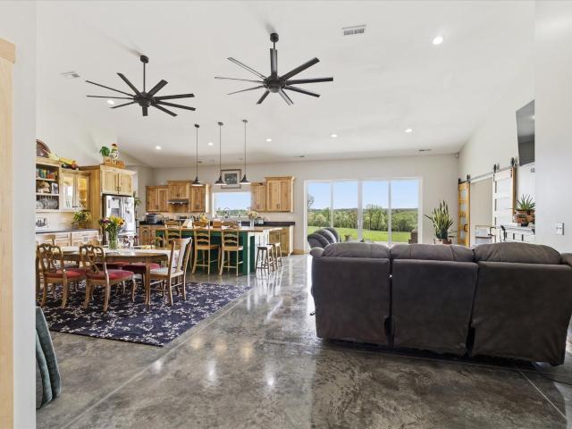 3870 S 75th Road