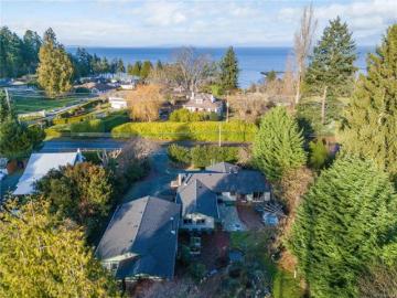 3872 Island Hwy West, Qualicum Beach, BC, V9K 2G9 house for sale | Listing ID 1038 | Royal LePage
