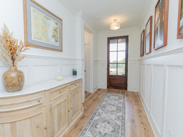 387 Arrow Ct