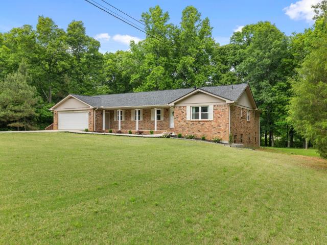 387 Summit Dr