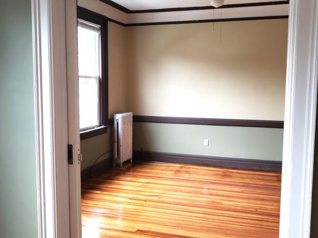 387 Van Duzer Street, 3 beds, 1 full bath