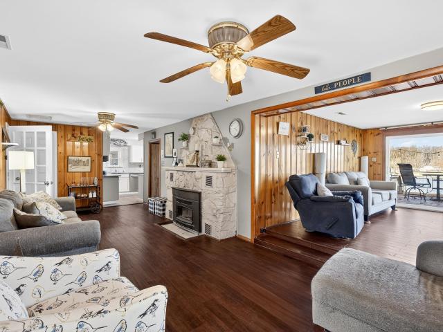 3884 E Forest Lodge Loop