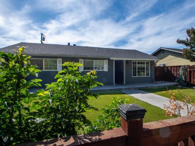 3885 Maui Drive