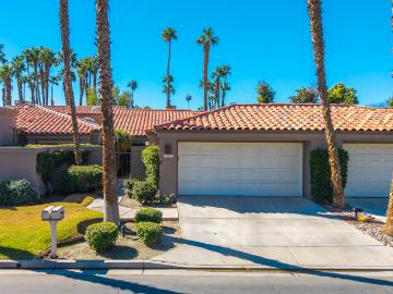 Condo for sale in Palm Desert - Fireplace