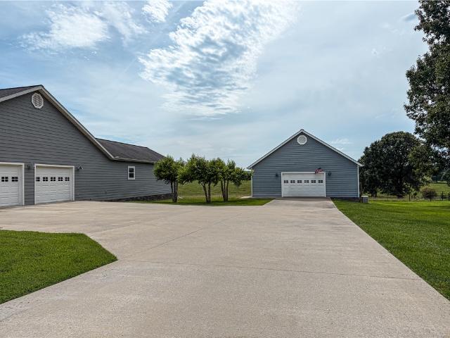 3888 Carole Lane