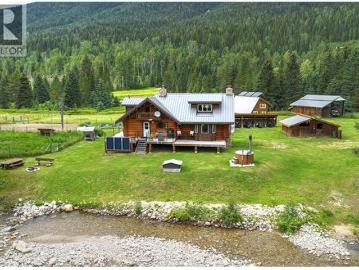 3881 Mad River Forest Service Road, Vavenby, BC, V0E 3A0 house for sale | Listing ID 10391 | Royal LePage