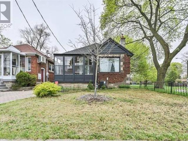 388 O'Connor Drive, Toronto, ON, M4J 2W1 house for sale | Listing ID E13688 | Royal LePage