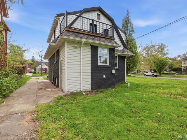 388 Lakewood Street