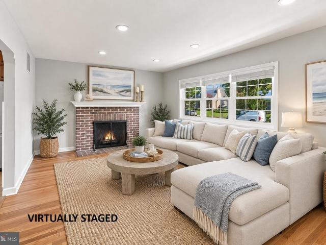 388 W Anderson Avenue