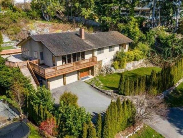3895 Southridge Avenue, West Vancouver, BC, V7V 3H9 house for sale | Listing ID R3080 | Royal LePage