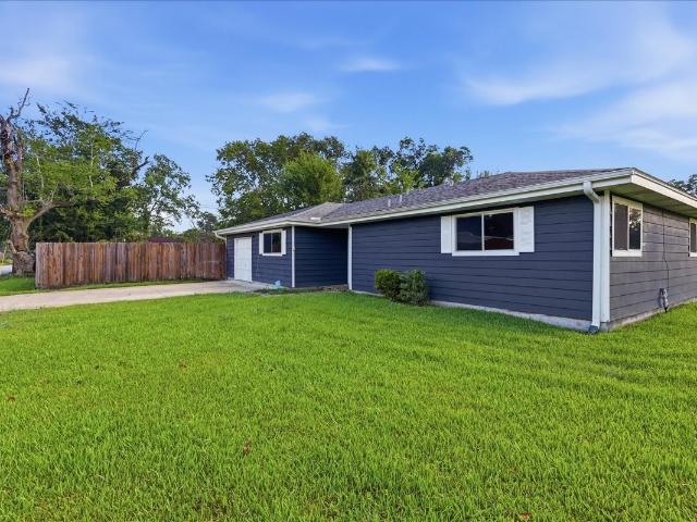 3890 Bristol Drive