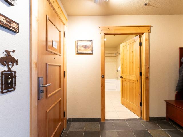 3893 Big Mountain Road, 502, Whitefish, US, MT