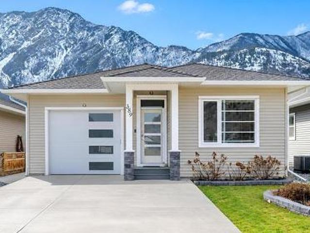 389 10Th Avenue, Keremeos, BC, V0X 1N3 house for sale | Listing ID 10399 | Royal LePage