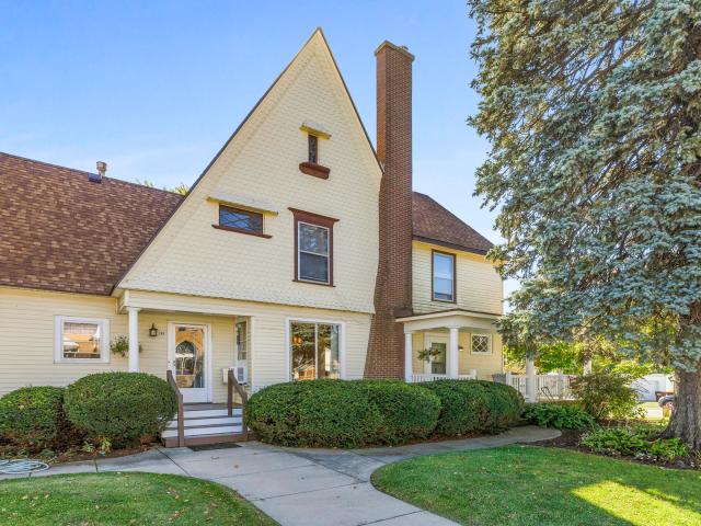 389 Chicago Road