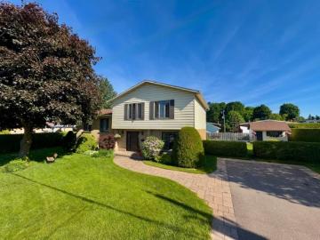 389 Boul. Tessier, Lachute, QC, J8H 1C9 house for sale | Listing ID 27475 | Royal LePage