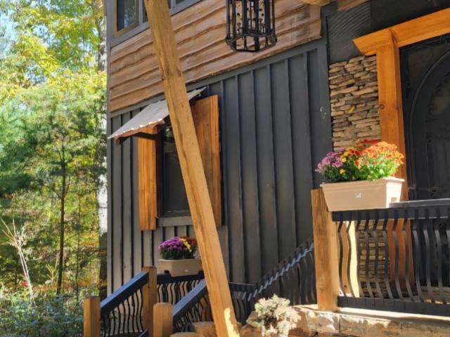 389 Fort Mountain Road
