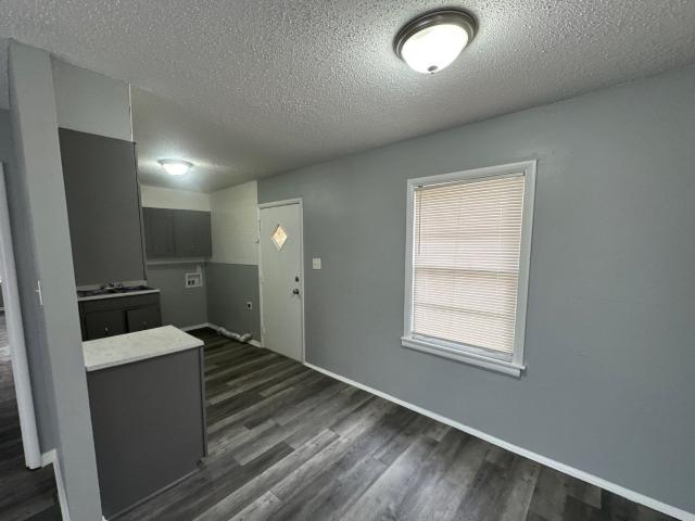 389 w mitchell rd