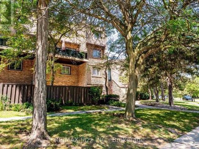 38 120 Ling Road, Toronto West Hill, ON, M1E 4V9 townhouse for sale | Listing ID E13643 | Royal LePage