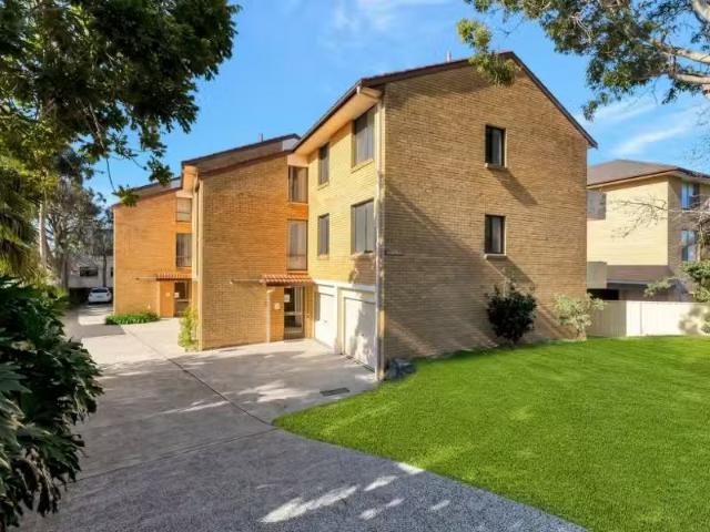 3/8 12 Ocean Parade, THE ENTRANCE Apartment for rent Listed b.