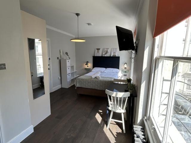 38 14 Leinster Square, W2 4PT