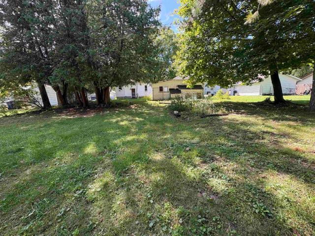 38 18TH Street