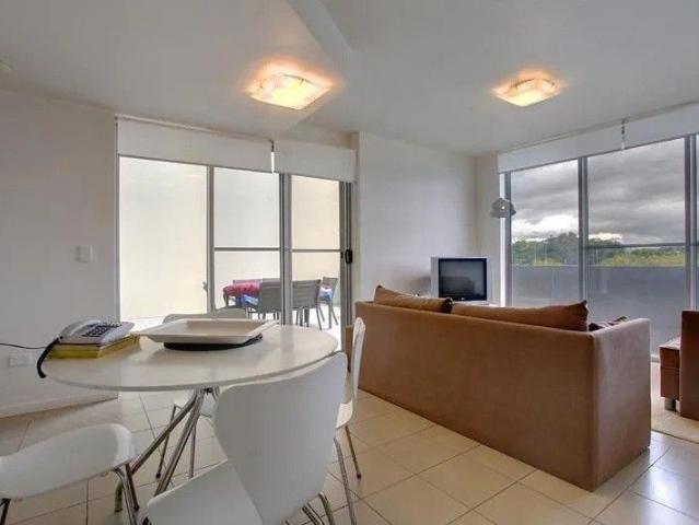 3/8 32 Stanley St, Townsville City