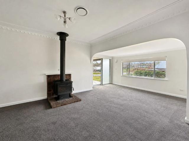 38 Toogong Street