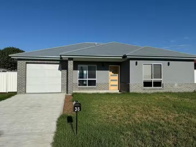 38 Turner Street, Denman, NSW 2328 House for Rent