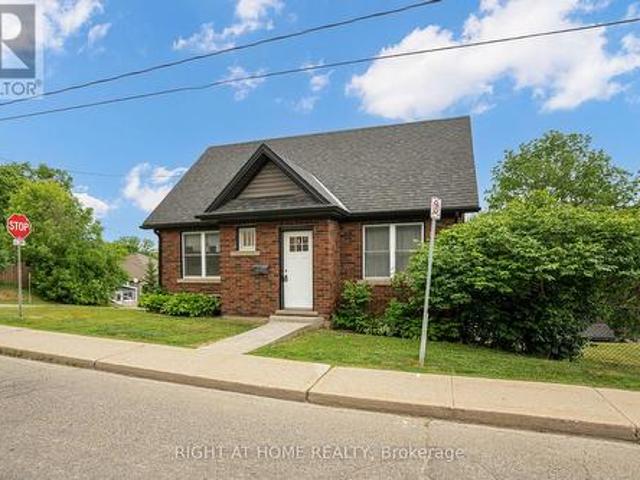 38 Washington Street, Brant, ON, N3L 2A7 house for sale | Listing ID X13846 | Royal LePage