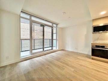 38 WIDMER ST – SUITE 701, Toronto