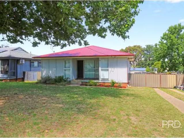 38 Ziegler Ave, Kooringal House for rent Listed by Prue Duck.