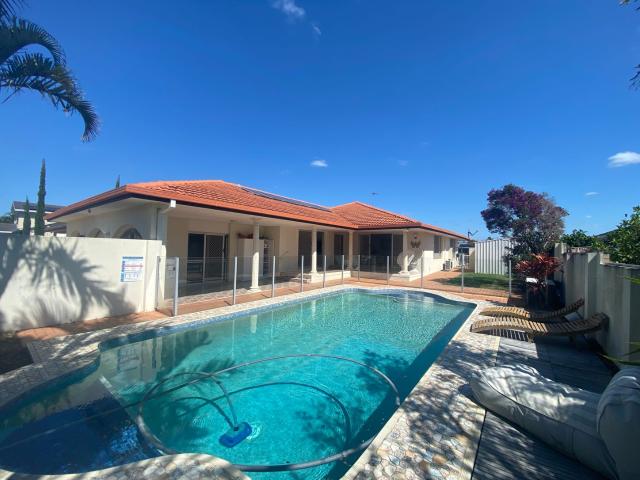 38 Arcadia Drive, MERMAID WATERS, QLD 4218