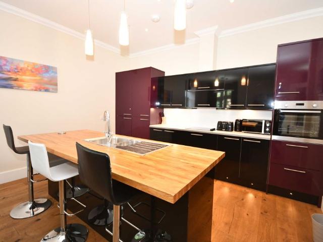 38 Ardconnel Street, Inverness, Inverness IV2, 3 bed flat to rent, £1,500 pcm | PrimeLocation