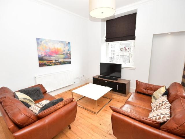 38 Ardconnel Street, Inverness IV2, 2 bed flat to rent, £1,500 pcm | PrimeLocation