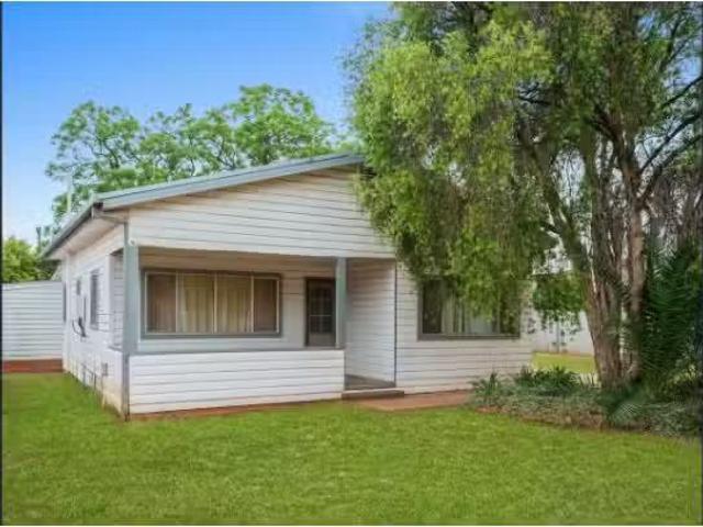 38 Bowditch Place, GRIFFITH House for rent Listed by Isabella.