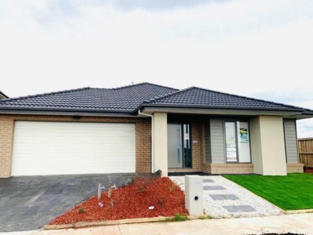 38 Blairmont Crescent, Tarneit