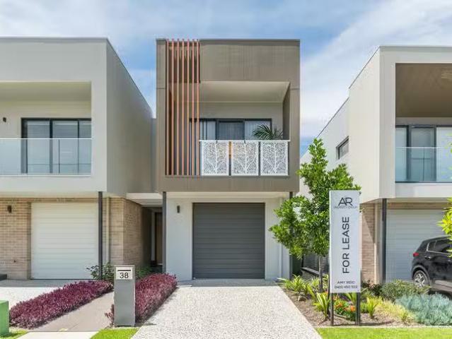 38 Brigantine Drive, Shell Cove, NSW 2529
