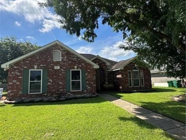 38 Cane Dr, Laplace, LA 70068