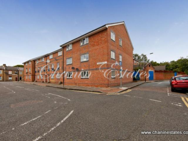 38 Cahir Street, Millwall, London, E14 3QR, United Kingdom | 5 bed townhouse for rent #136867945 | Rentberry