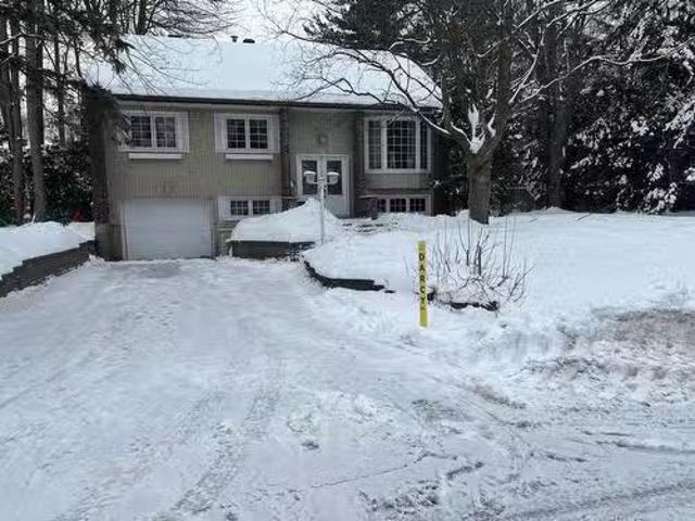 38 Ch. De Château Salins, Lorraine, QC, J6Z 3P7 house for sa.