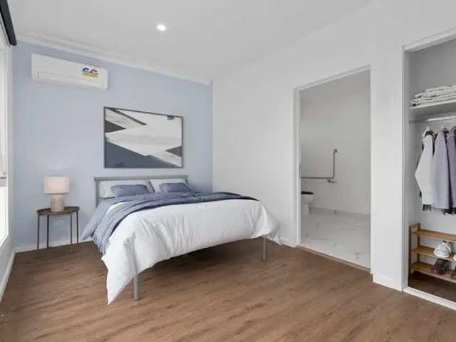 38 Dennis Street, Melbourne