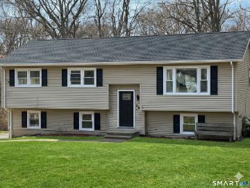 38 Deer Ridge Rd, Stonington, CT 06378 | MLS #24156