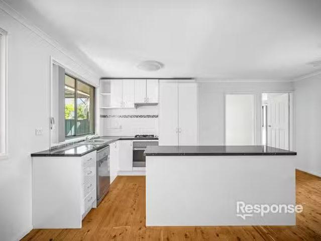 38 Dolomite Road, Cranebrook, NSW 2749