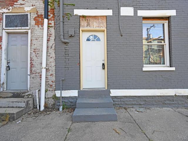 38 E Clifton Avenue