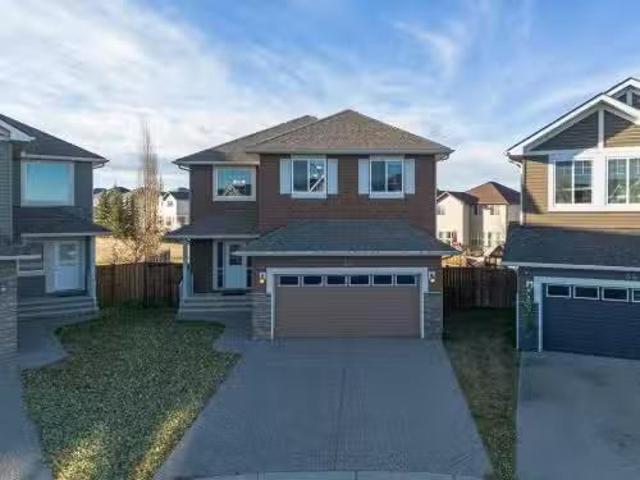 38 Everhollow Green Sw, Calgary, AB, T2Y 0H4 house for sale.
