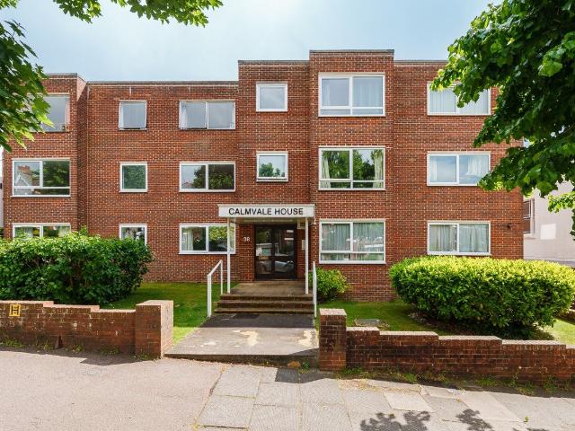 38 Florence Road, Brighton BN1, 2 bed flat to rent, £1,600 pcm | PrimeLocation