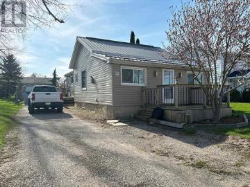 38 Goshen Street S, Bluewater Zurich, ON, N0M 2T0 house for sale | Listing ID X13040 | Royal LePage