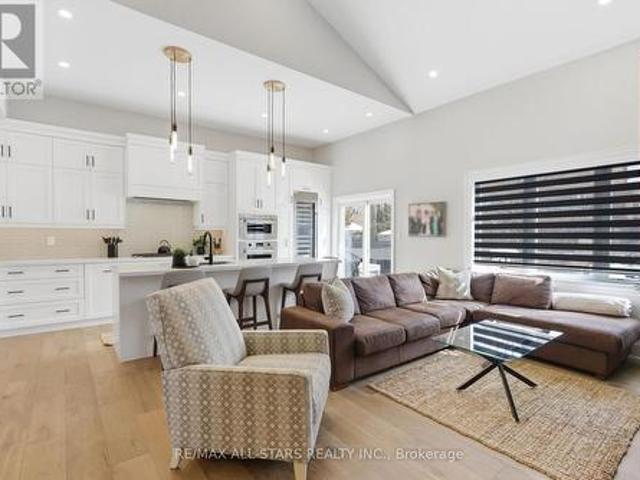 38 Hildred Cushing Way, Uxbridge, ON, L9P 1X9 house for sale | Listing ID N12899 | Royal LePage